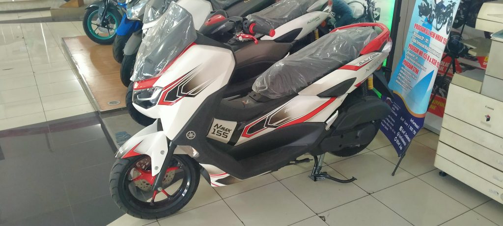 yamaha-nmax-painting-6